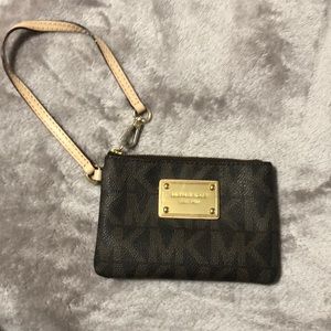 MK small wristlet